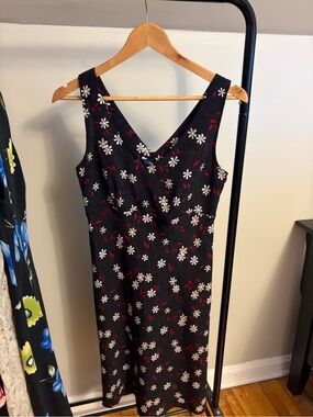 Reitmans Black Midi Dress with White Daisy and Red Accents vintage